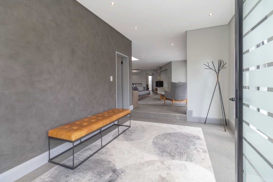 3 Bedroom Property for Sale in Hurlingham Manor Gauteng