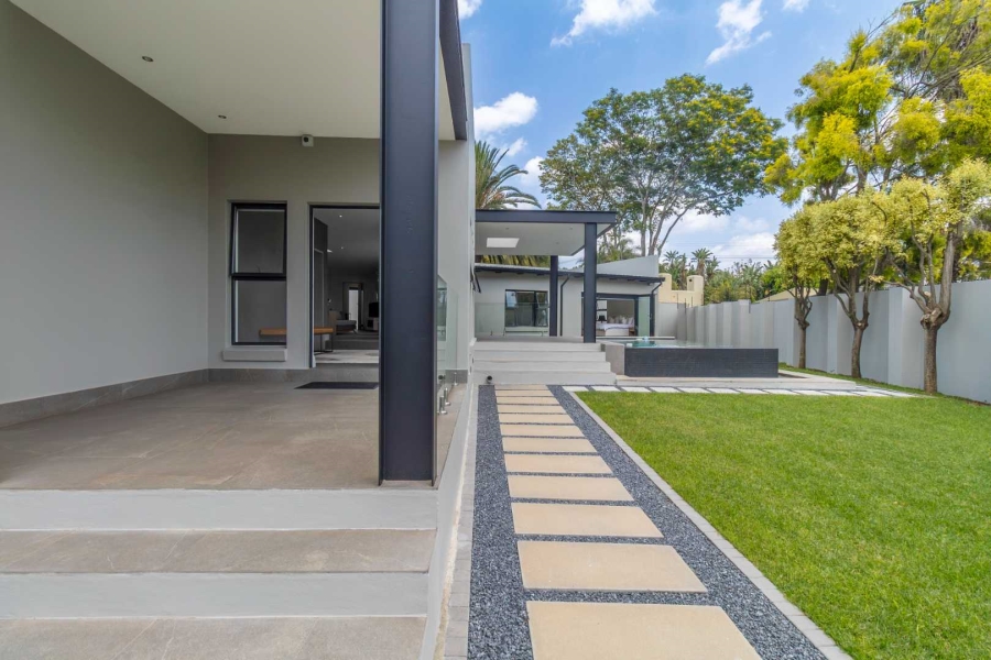 3 Bedroom Property for Sale in Hurlingham Manor Gauteng