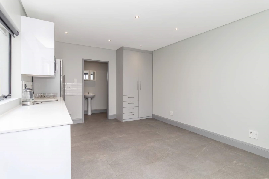 3 Bedroom Property for Sale in Hurlingham Manor Gauteng