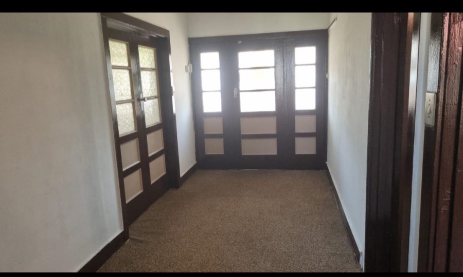 To Let 2 Bedroom Property for Rent in Rosettenville Gauteng