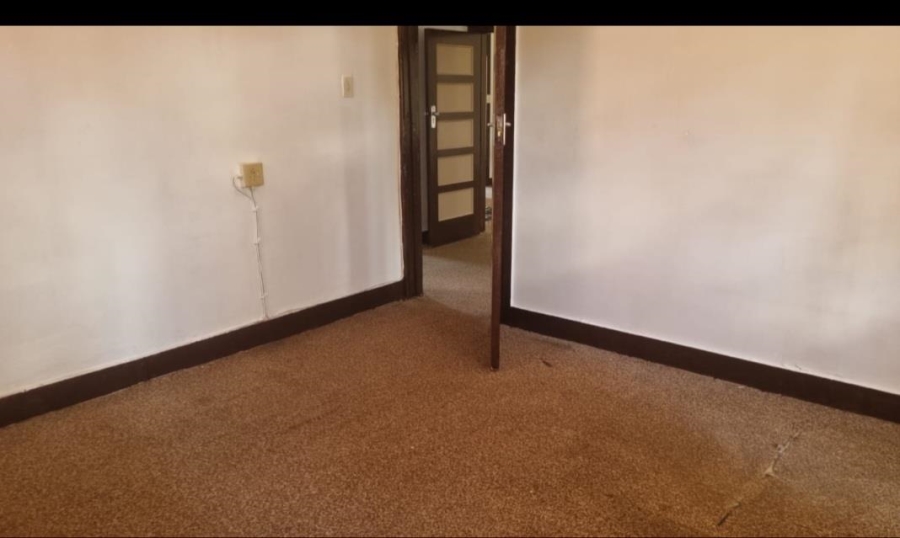 To Let 2 Bedroom Property for Rent in Rosettenville Gauteng