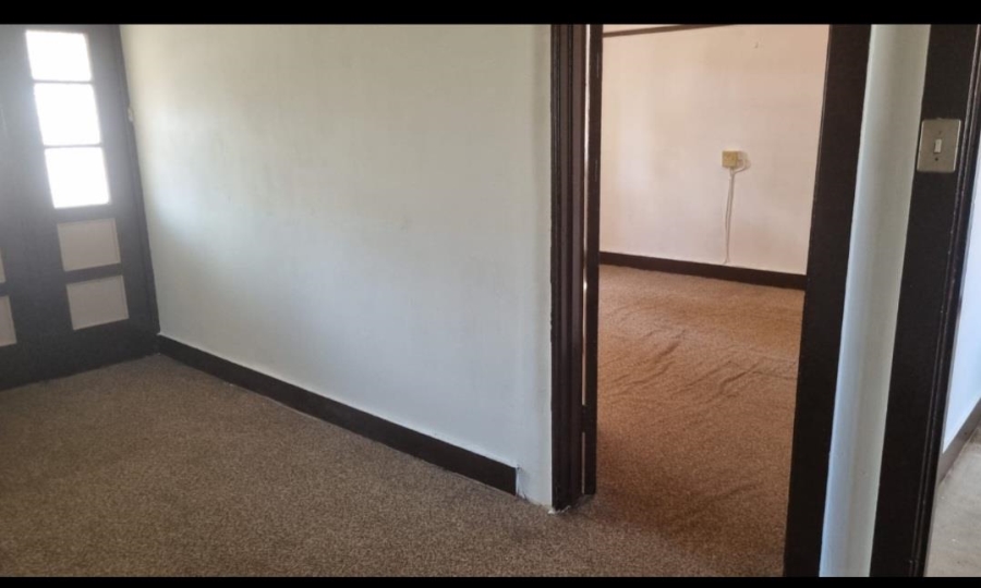 To Let 2 Bedroom Property for Rent in Rosettenville Gauteng