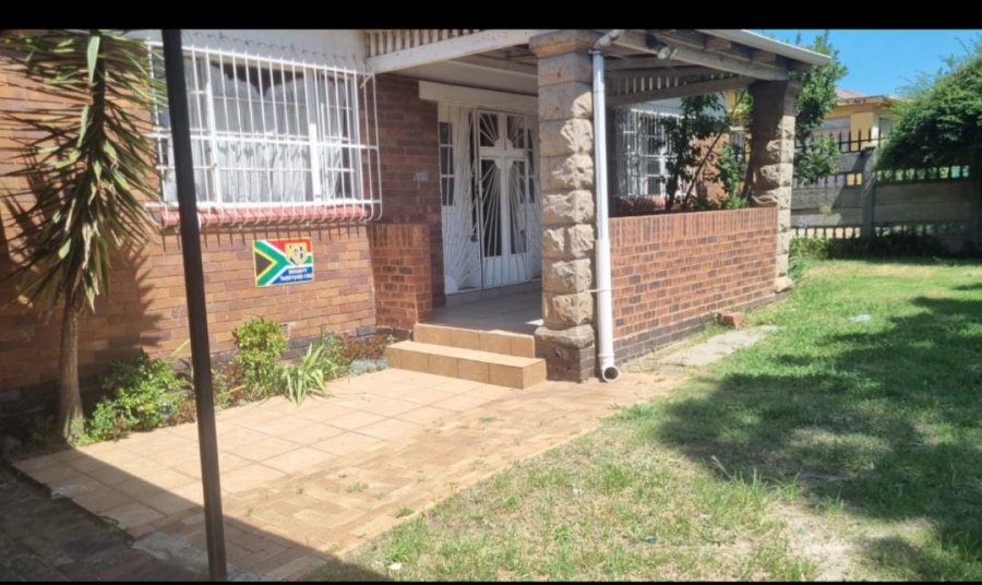 To Let 2 Bedroom Property for Rent in Rosettenville Gauteng