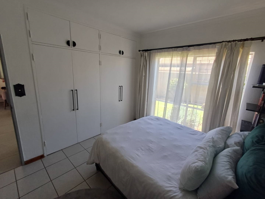 2 Bedroom Property for Sale in Birchleigh North Gauteng