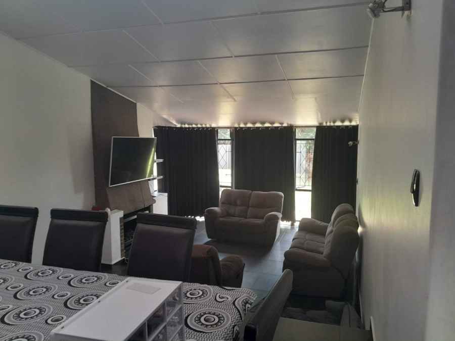 3 Bedroom Property for Sale in South Crest Gauteng