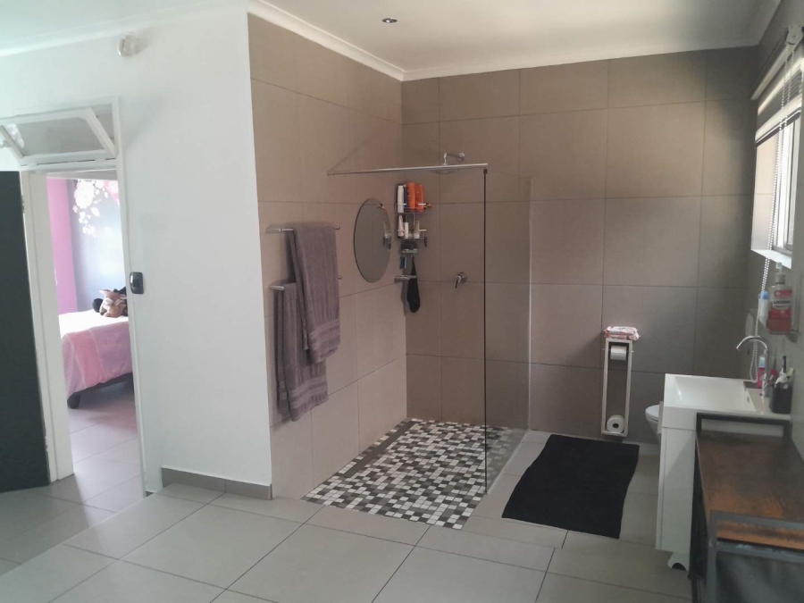 3 Bedroom Property for Sale in South Crest Gauteng