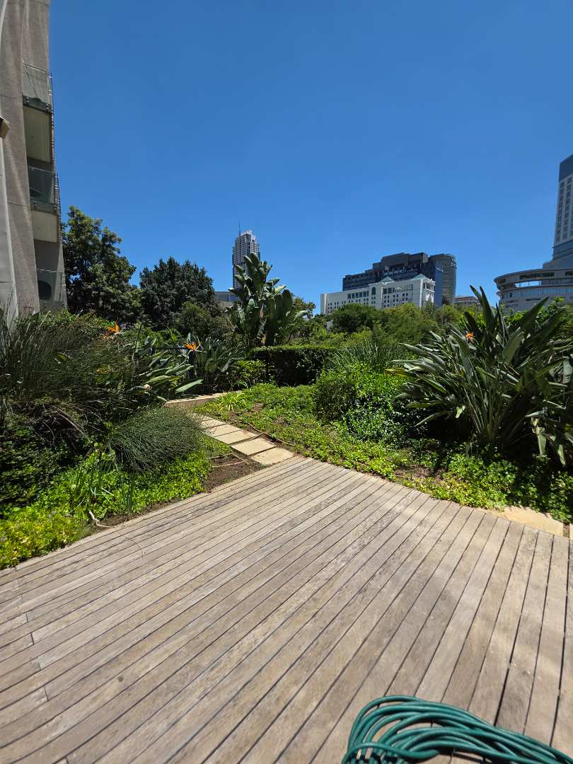 To Let 2 Bedroom Property for Rent in Sandton Central Gauteng