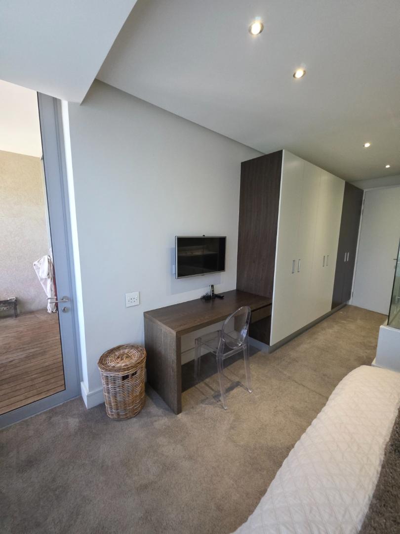To Let 2 Bedroom Property for Rent in Sandton Central Gauteng