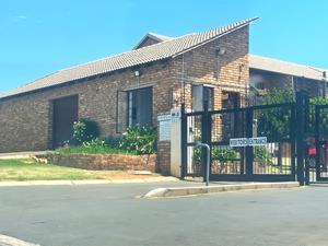 2 Bedroom Property for Sale in Chloorkop Gauteng
