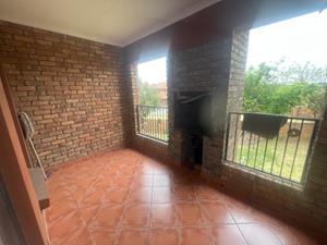 3 Bedroom Property for Sale in Edleen Gauteng