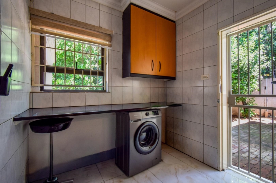 4 Bedroom Property for Sale in Waterkloof Ridge Gauteng