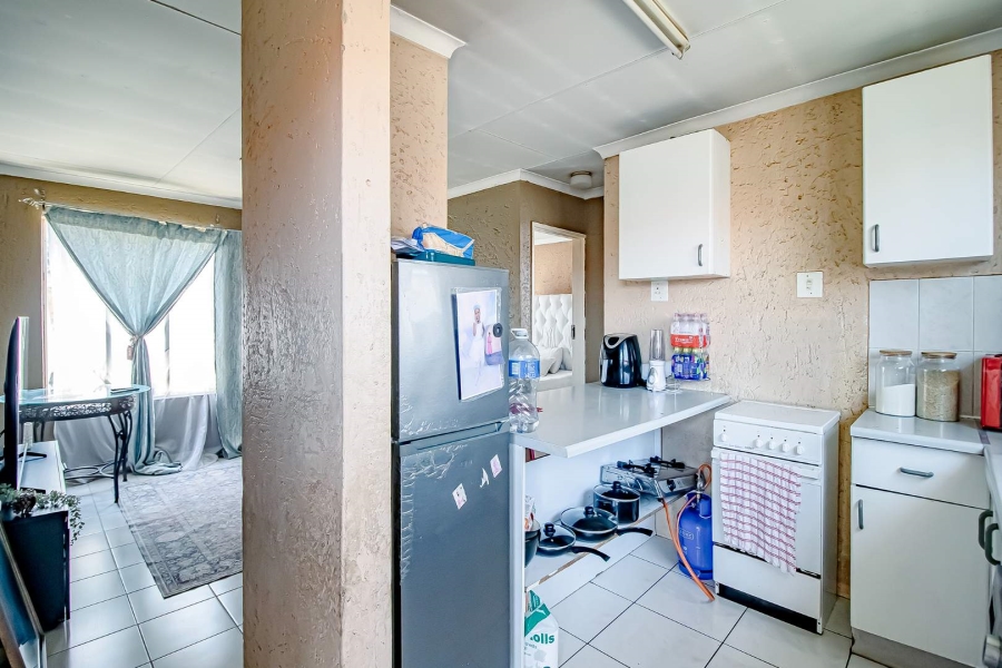 1 Bedroom Property for Sale in Die Hoewes Gauteng
