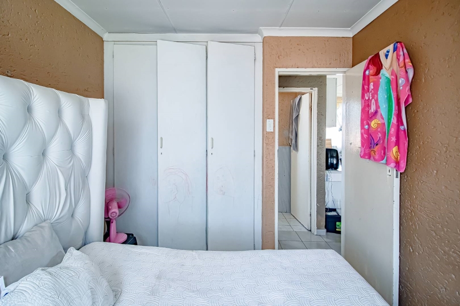 1 Bedroom Property for Sale in Die Hoewes Gauteng