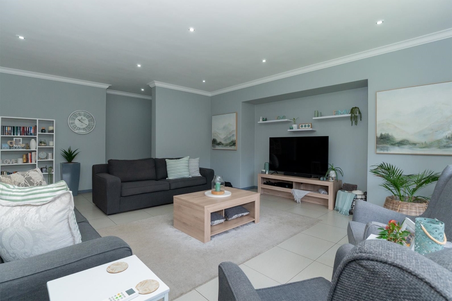 3 Bedroom Property for Sale in Brackenhurst Gauteng