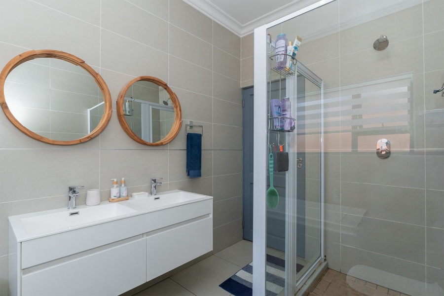 3 Bedroom Property for Sale in Brackenhurst Gauteng