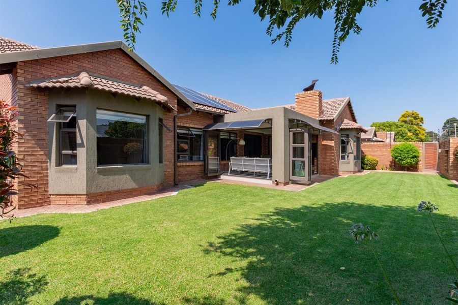 3 Bedroom Property for Sale in Brackenhurst Gauteng