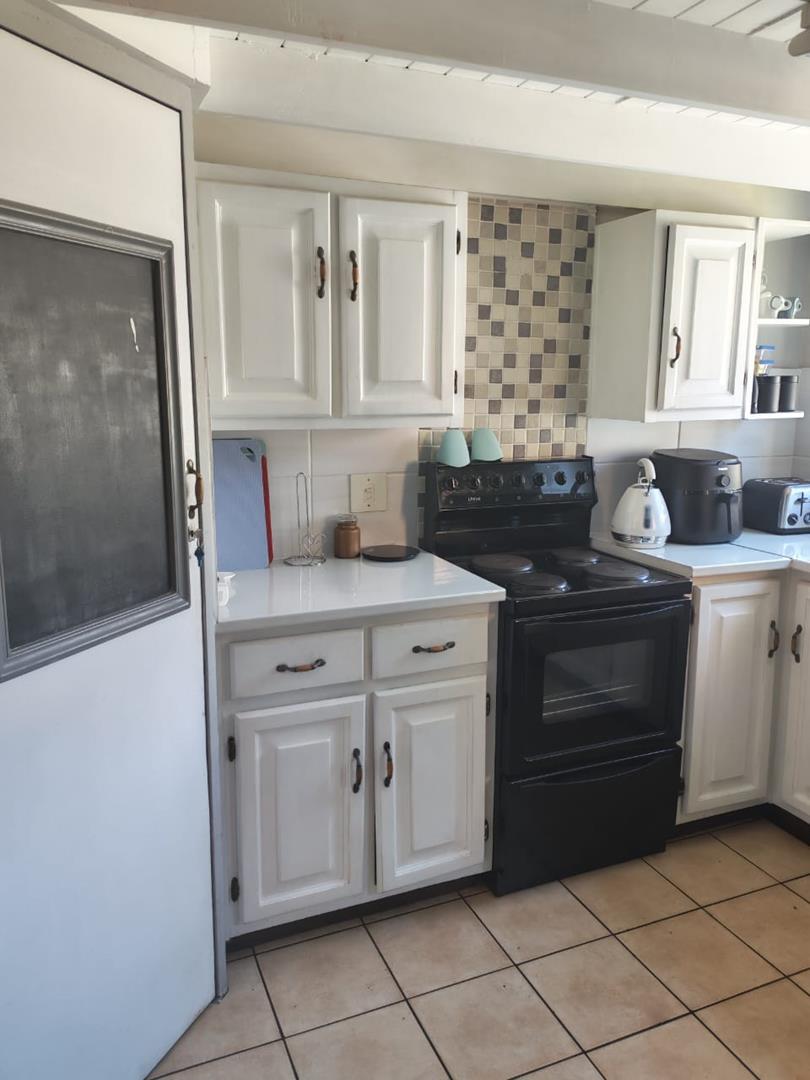 To Let 2 Bedroom Property for Rent in Eldoraigne Gauteng