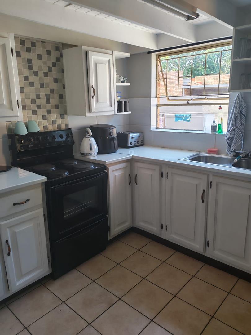 To Let 2 Bedroom Property for Rent in Eldoraigne Gauteng