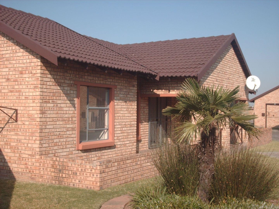 To Let 2 Bedroom Property for Rent in Riversdale Gauteng
