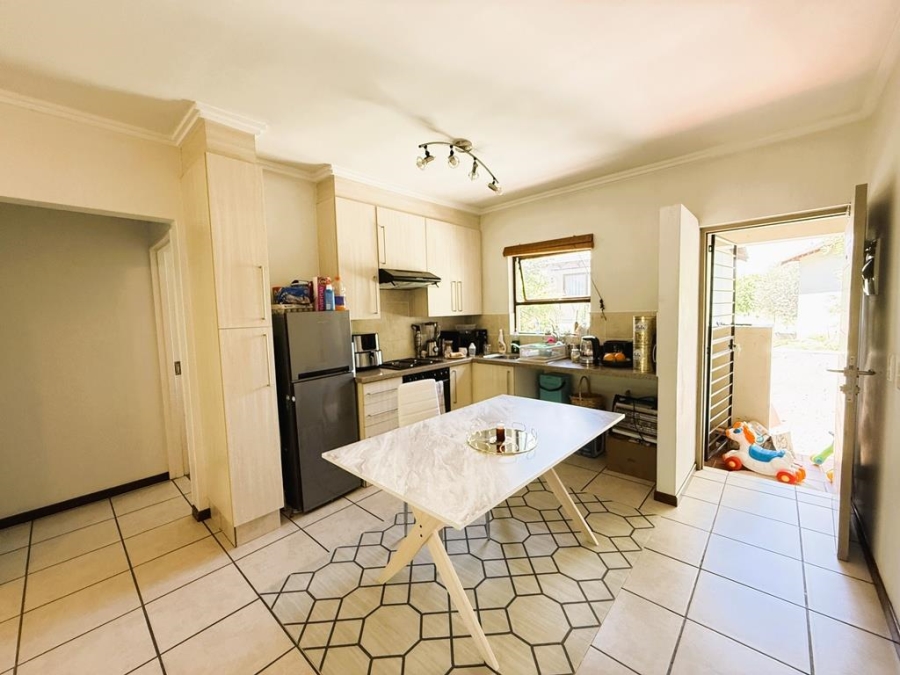 To Let 2 Bedroom Property for Rent in Maroeladal Gauteng