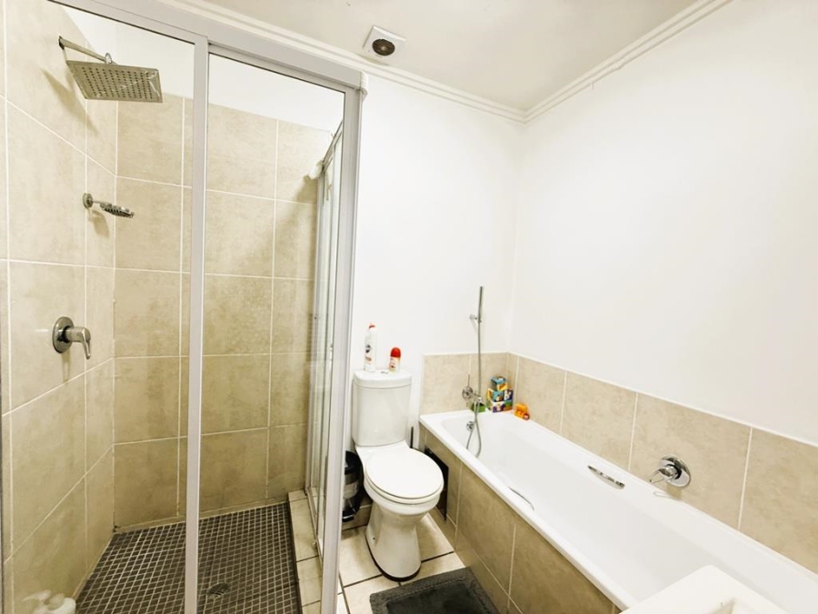 To Let 2 Bedroom Property for Rent in Maroeladal Gauteng