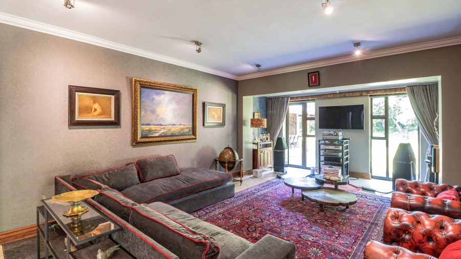 5 Bedroom Property for Sale in Maroeladal Gauteng