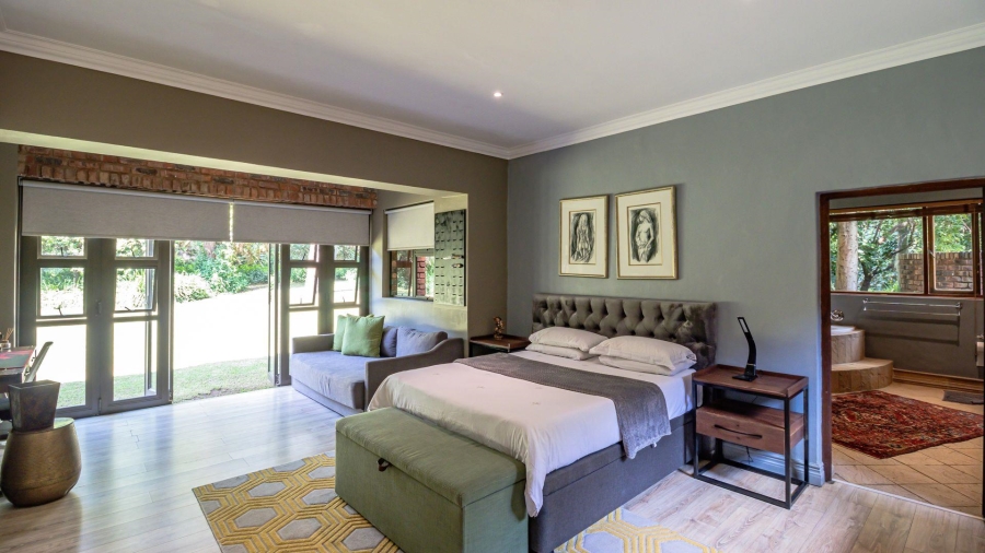 5 Bedroom Property for Sale in Maroeladal Gauteng