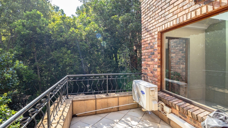 5 Bedroom Property for Sale in Maroeladal Gauteng