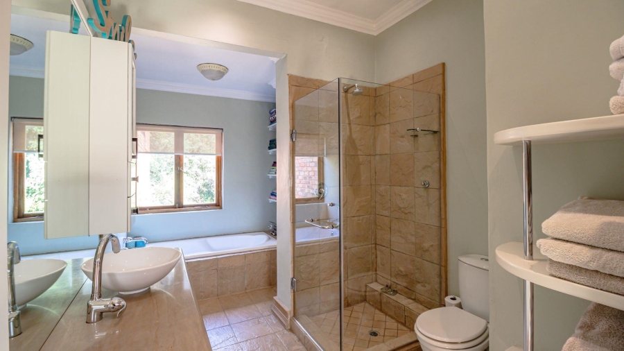 5 Bedroom Property for Sale in Maroeladal Gauteng