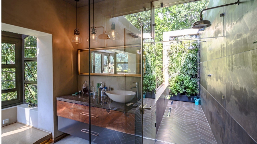 5 Bedroom Property for Sale in Maroeladal Gauteng