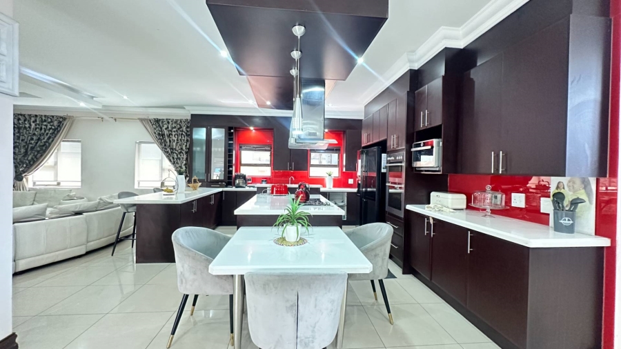 To Let 6 Bedroom Property for Rent in Blue Valley Gauteng