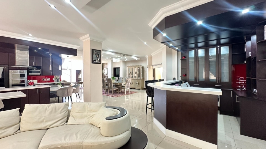 To Let 6 Bedroom Property for Rent in Blue Valley Gauteng