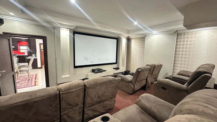 To Let 6 Bedroom Property for Rent in Blue Valley Gauteng