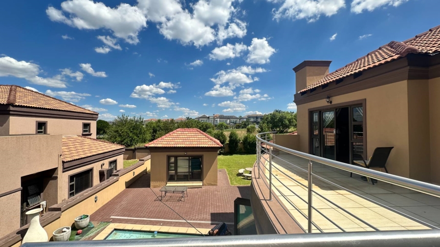 To Let 6 Bedroom Property for Rent in Blue Valley Gauteng