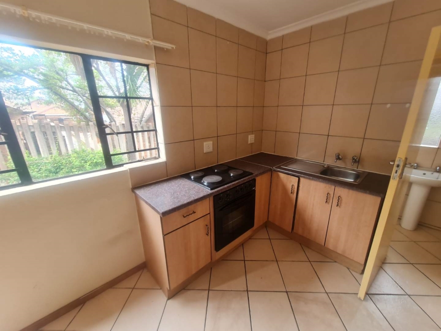 1 Bedroom Property for Sale in Philip Nel Park Gauteng