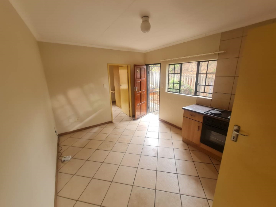 1 Bedroom Property for Sale in Philip Nel Park Gauteng