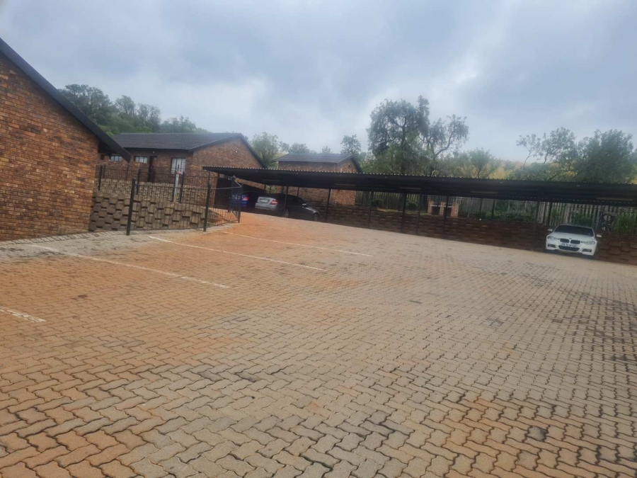 1 Bedroom Property for Sale in Philip Nel Park Gauteng