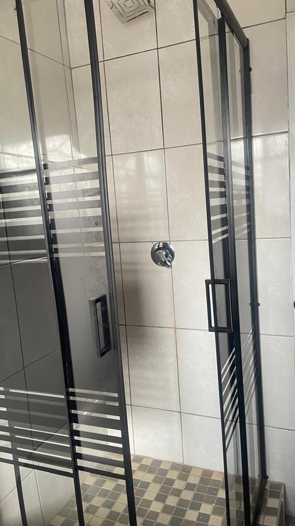 2 Bedroom Property for Sale in Edendale Gauteng