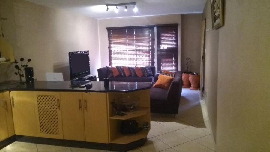2 Bedroom Property for Sale in Mulbarton Gauteng