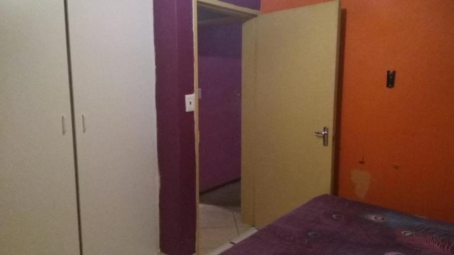 2 Bedroom Property for Sale in Mulbarton Gauteng
