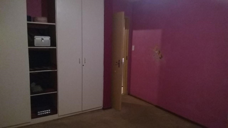 2 Bedroom Property for Sale in Mulbarton Gauteng