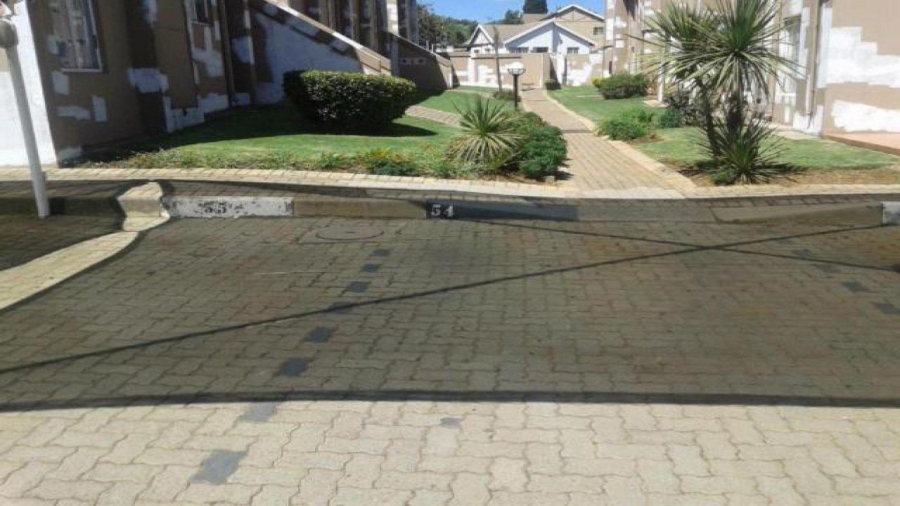 2 Bedroom Property for Sale in Mulbarton Gauteng