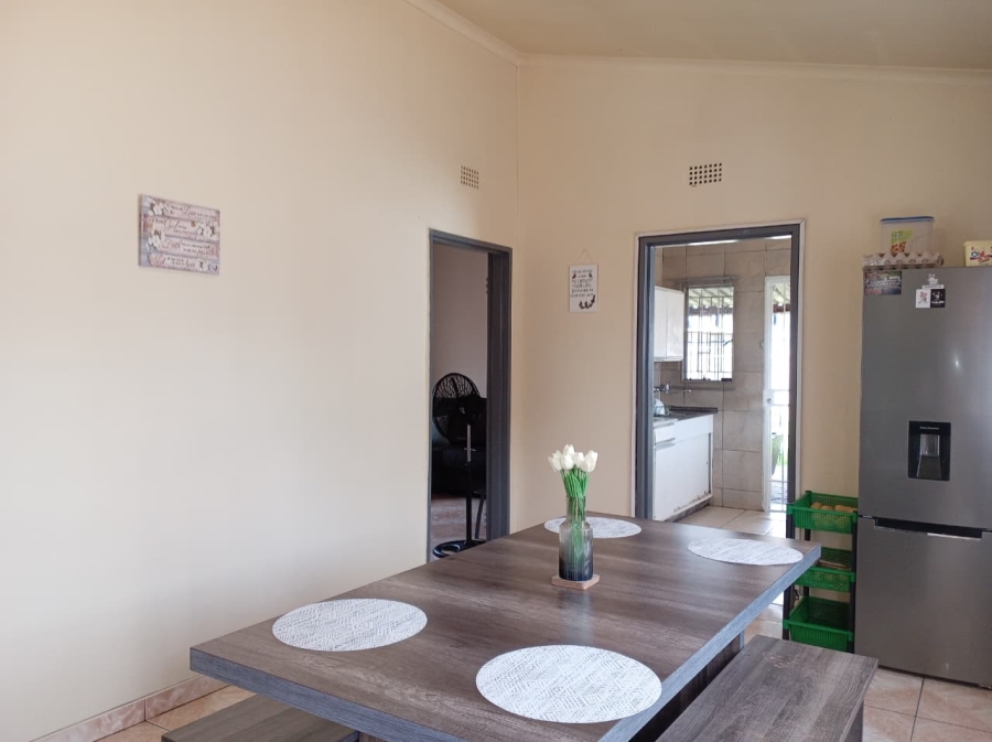 4 Bedroom Property for Sale in Lenasia Ext 11 Gauteng
