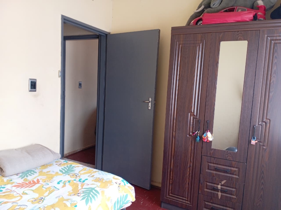 4 Bedroom Property for Sale in Lenasia Ext 11 Gauteng