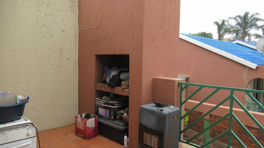 2 Bedroom Property for Sale in Winchester Hills Gauteng