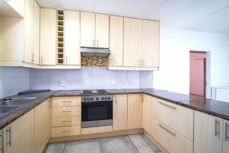 1 Bedroom Property for Sale in Mulbarton Gauteng