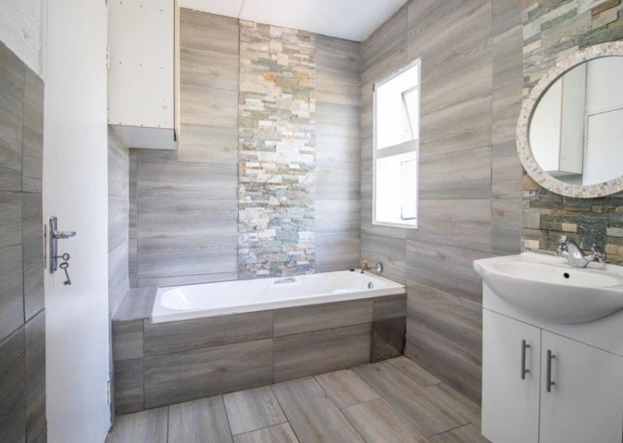 1 Bedroom Property for Sale in Mulbarton Gauteng