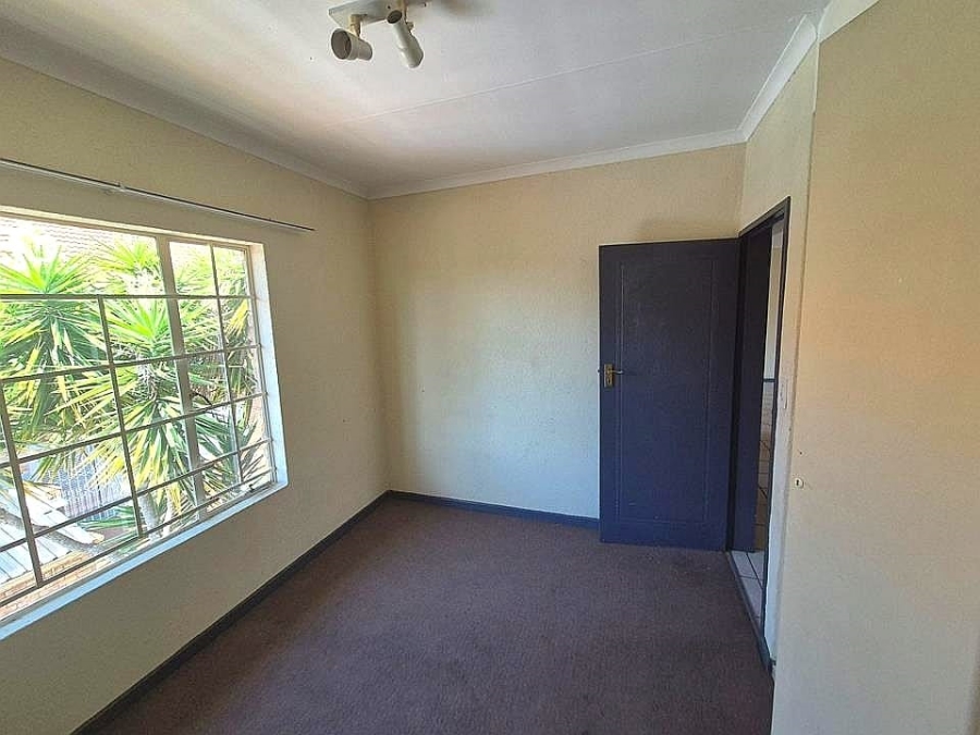 3 Bedroom Property for Sale in Glenvista Gauteng