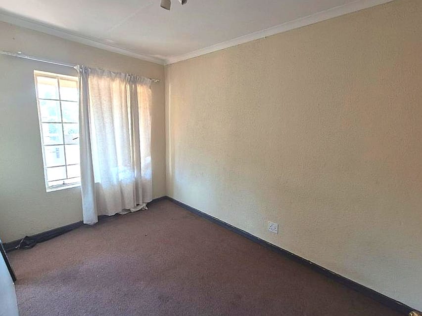 3 Bedroom Property for Sale in Glenvista Gauteng