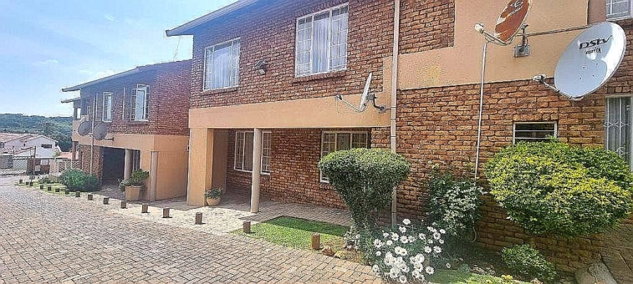 3 Bedroom Property for Sale in Glenvista Gauteng